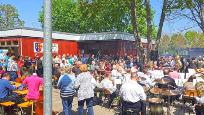 Die Kreisgruppe Bblingen geniet den Maifeiertag ...