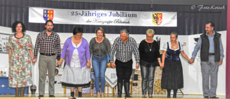 Die Biberacher Theaterdarsteller. Fotos: Jrgen ...