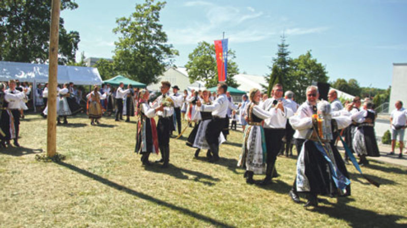 Beim Kronenfest in Ingolstadt erffnete Altknecht ...