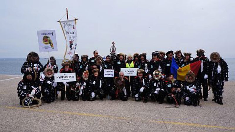 Urzeln und Lole beim Festival „Bellroads“ in ...