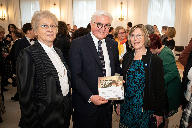 Bundesprsident Frank Walter Steinmeier mit Herta ...