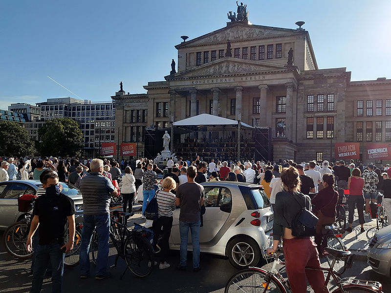 Das Konzerthausorchester am Gendarmenmarkt spielt ...