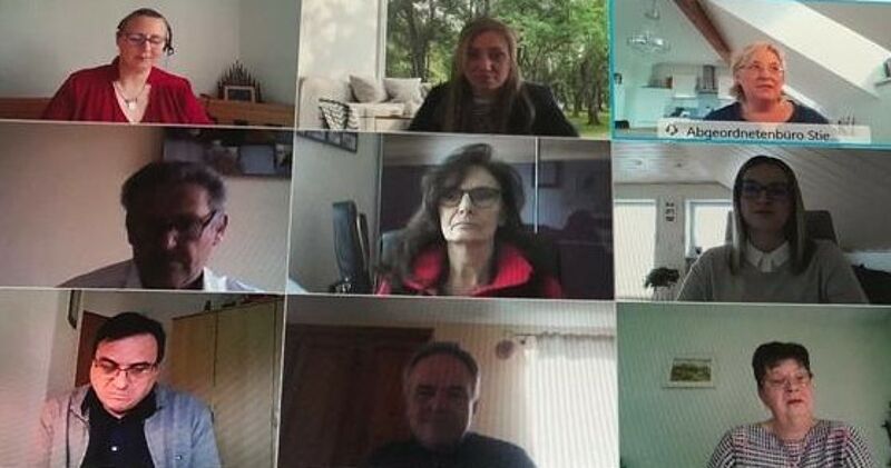 Teilnehmer der Videokonferenz am 12. Mrz. Foto: ...