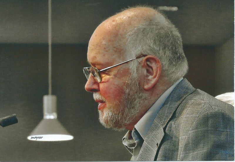 Der Literaturhistoriker Prof. Dr. Horst Schuller ...