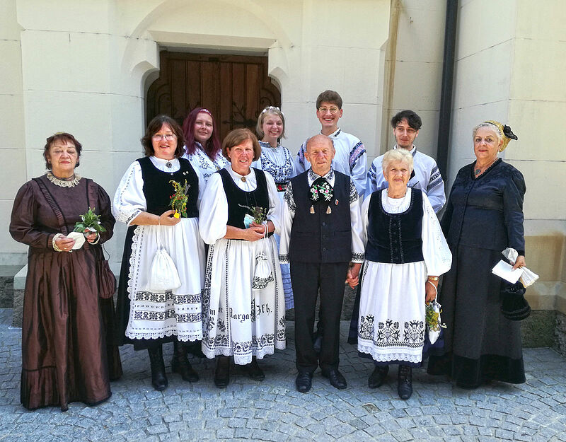 Die Abordnung der Siebenbrger Nachbarschaft und ...