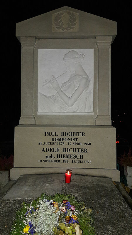 Grabmal von Paul Richter, aufgenommen am 1. ...