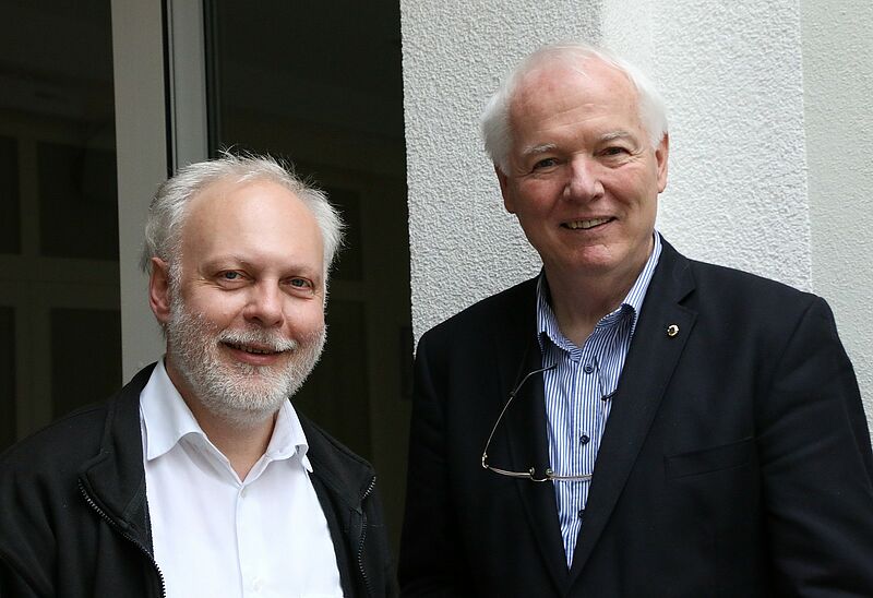 Peter Miroschnikoff (rechts) mit Gustav Binder, ...