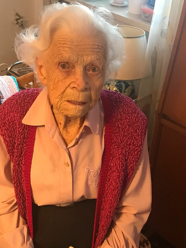 Ruth Engber an ihrem 104. Geburtstag in Rimsting. ...