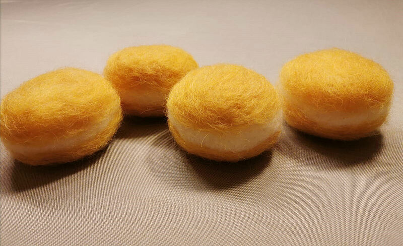 Gefilzte Krapfen fr die Kindergrten. Foto: ...