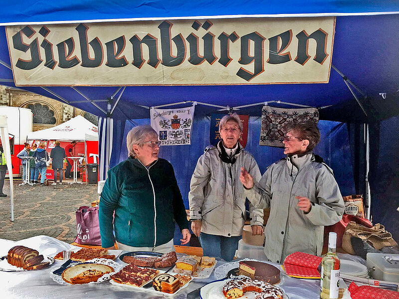 Marktstand der Kreisgruppe Bonn. Foto: B. ...