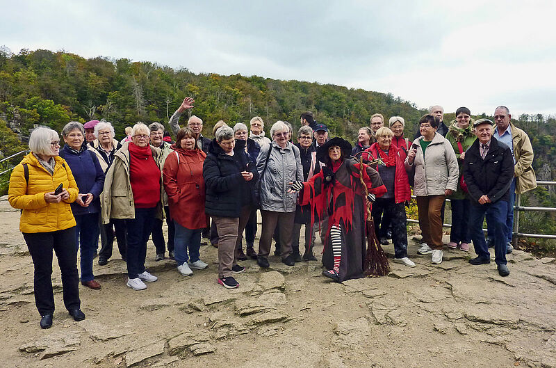 Die Bonner Reisegruppe begegnete im Harz der Hexe ...