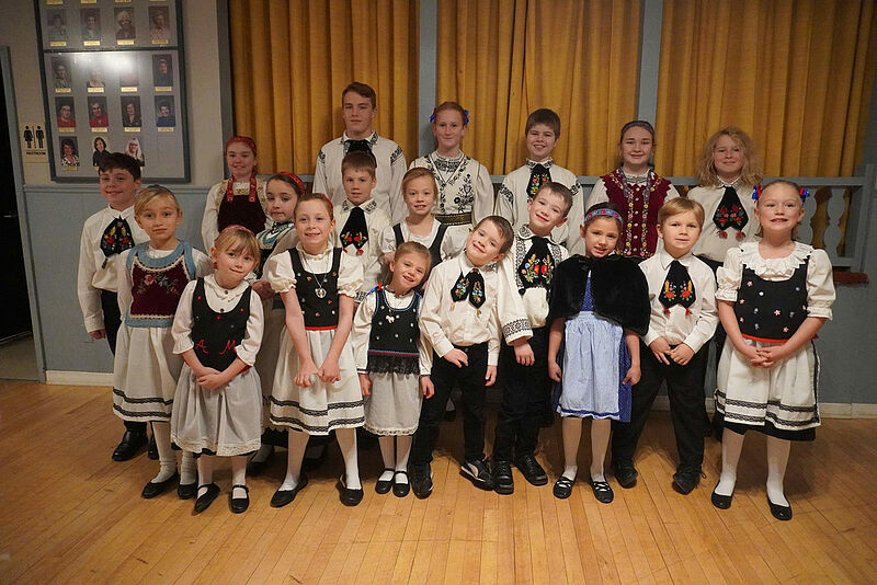Kindergruppe des Transylvania Klubs in Kitchener. ...