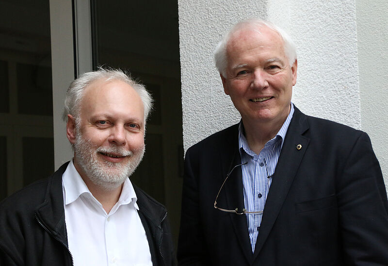 Peter Miroschnikoff (r.) mit Studienleiter Gustav ...