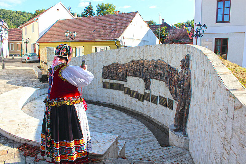 Evakuierungsdenkmal in Bistritz, 2019. Foto: ...