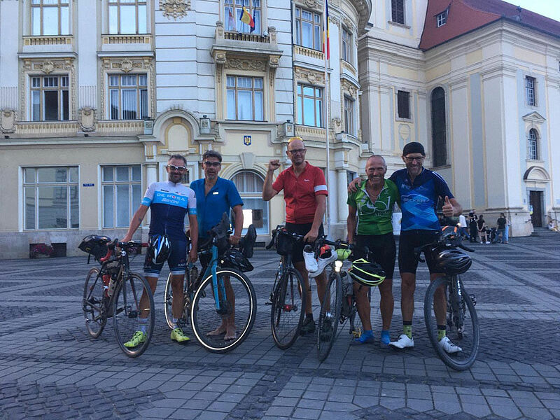 Ankunft der Bizikelfahrer auf dem Groen Ring in ...