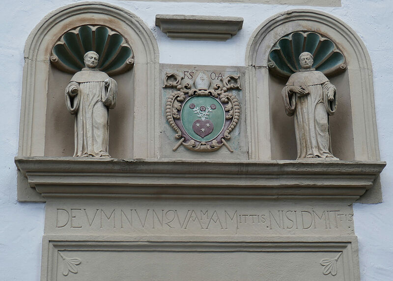 Zehntscheune in Scherfede, Wappen von Abt Stephan ...