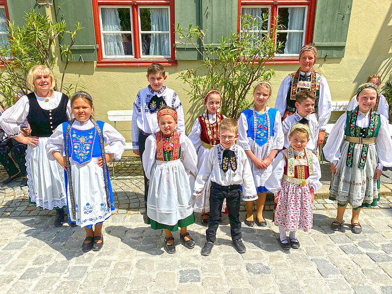 Kinder und Schler aus Ingolstadt mit der ...