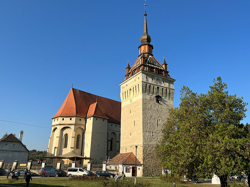 Die Keisder Kirchenburg mit ihrem imposanten ...