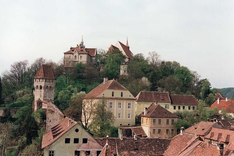 Blick auf den Schburger Schulberg im Jahr 1998 ...