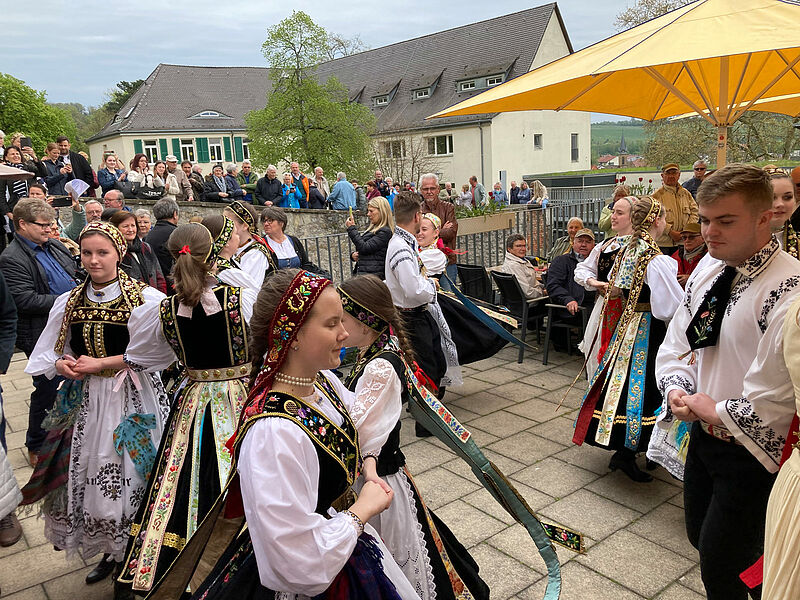Siebenbürgisch-Sächsische Jugendtanzgruppe ...