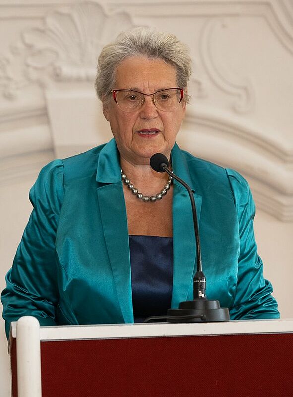 Dr. Irmgard Sedler, Vorsitzende des Trgervereins ...