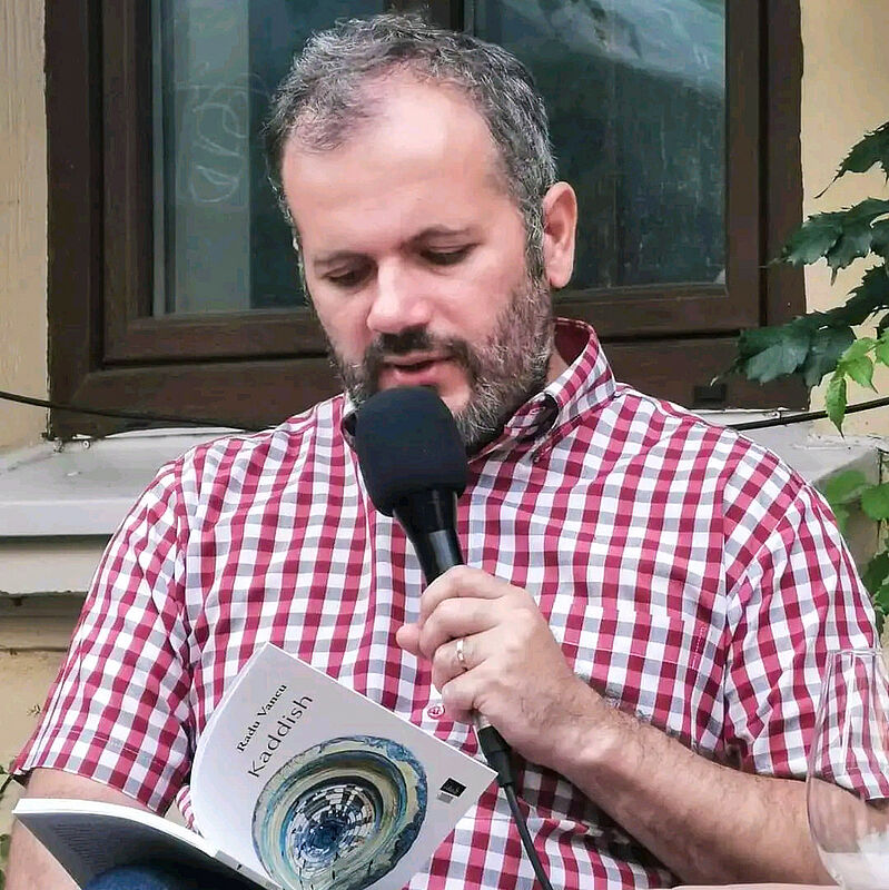 Radu Vancu bei einer Lesung. Foto: privat ...