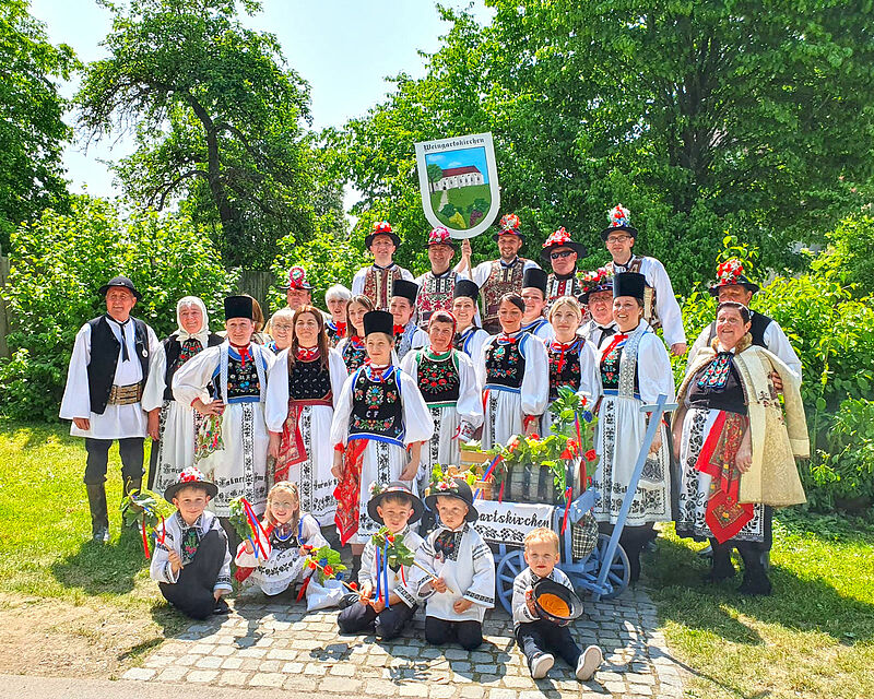 Weingartskirchner Trachtengruppe am ...