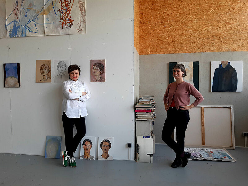 Wnde voller Portrts: Elena Zipser (rechts) in ...