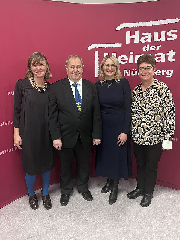 Geschäftsstelle Haus der Heimat mit MdB, von ...