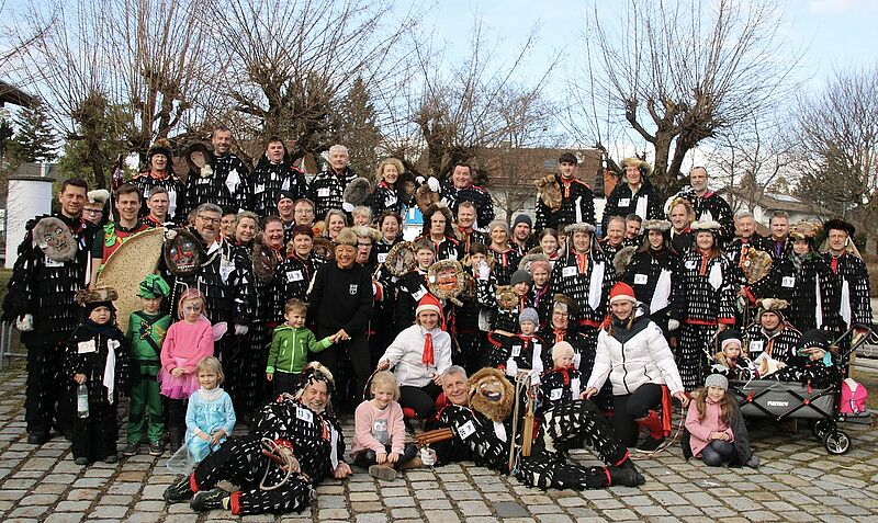 Die Urzeln beim Fasching in Geretsried. Foto: ...