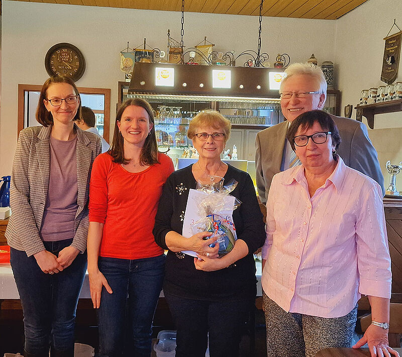 Anne-Marie Melzer (Mitte) mit ...