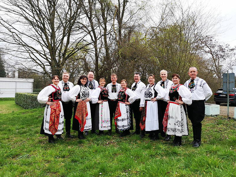 Die Siebenbrgisch-Schsische Tanzgruppe ...