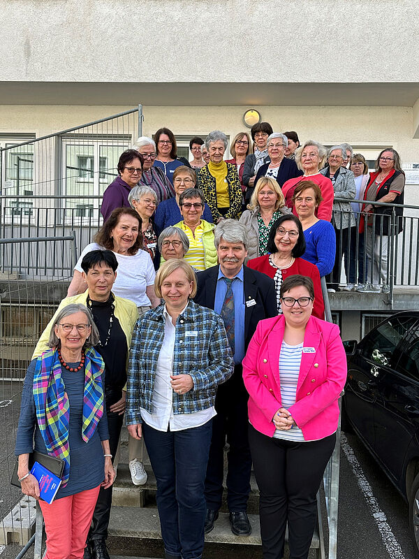 Gruppenfoto der Teilnehmerinnen der BdV ...