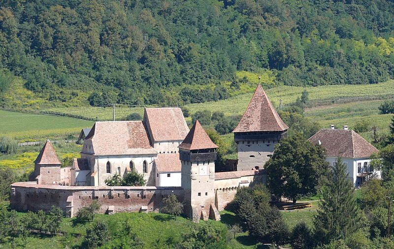 Ansicht der Wehrkirchenburg Almen vom Sdwesten ...