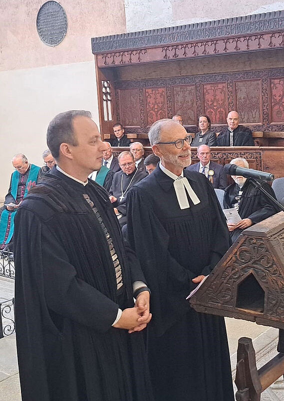 Der neue Bistritzer Stadtpfarrer Andreas Hartig ...