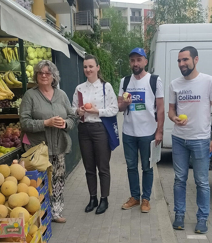 Wahlkampf mit Apfel: Der Besitzer eines ...