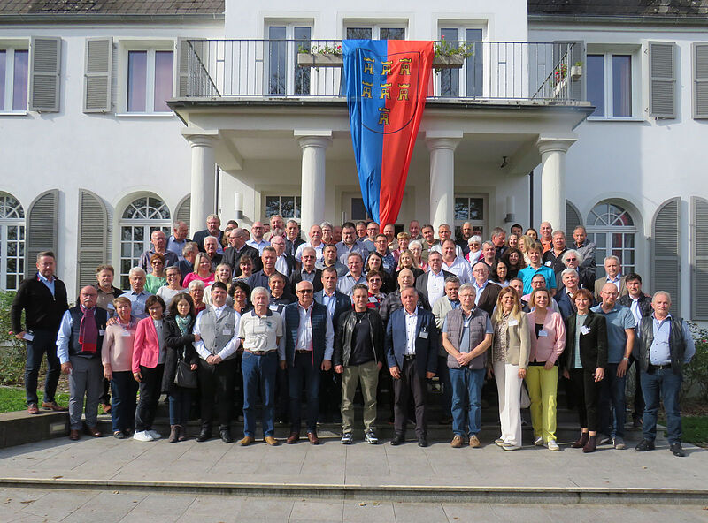 Gruppenbild mit den Teilnehmern der HOG ...