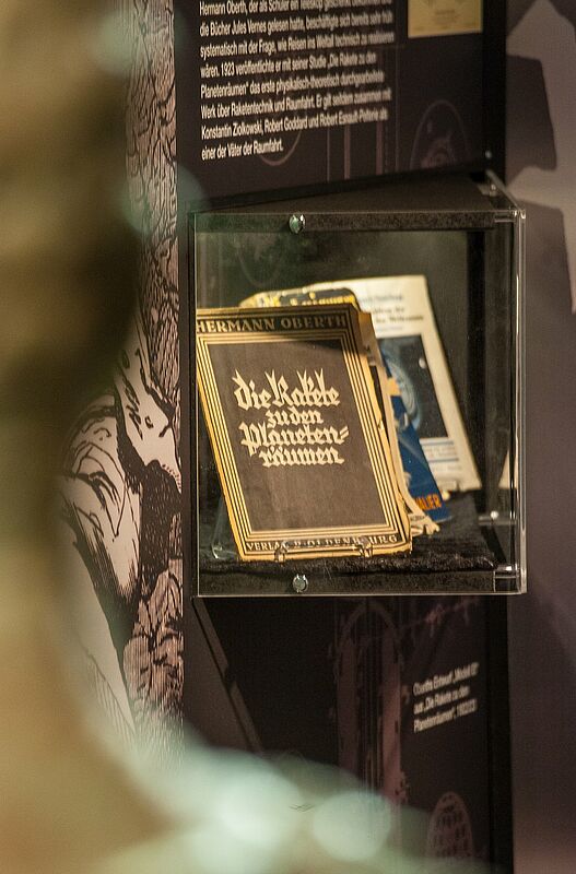 Eine Originalausgabe des 1923 verffentlichten ...