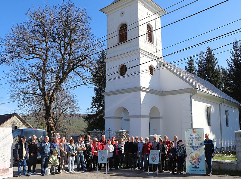 Gruppenbild der Teilnehmer in Wolfsberg. ...