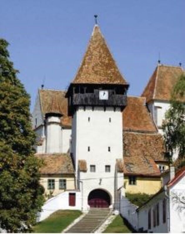 Kirchenburg in Baaen (rumnisch: Bazna) in ...