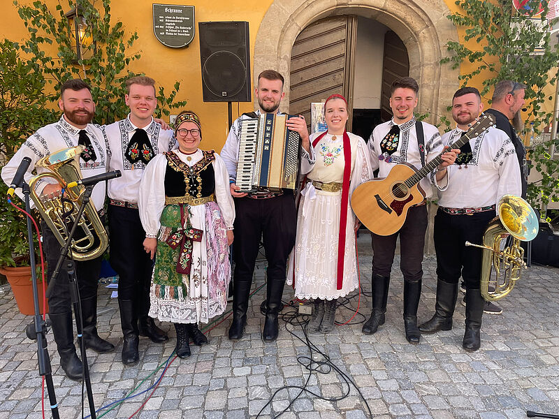 Combo-Band mit SJD-Bundesjugendleiterin Natalie ...
