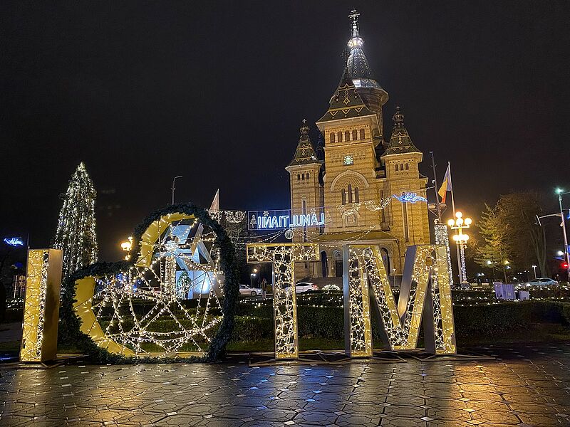 Weihnachtliche Festtagsbeleuchtung: ...