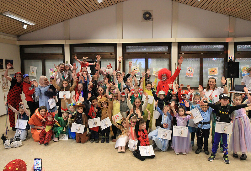 Beste Stimmung beim Kinderfasching in Traunreut ...