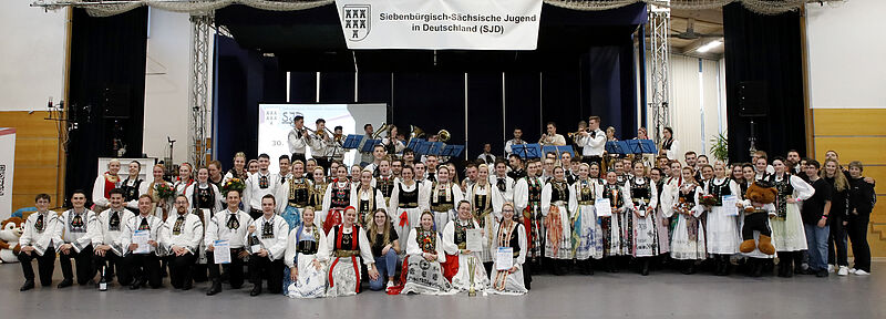 Die Sieger des 30.VTW: 3.Platz Jugendtanzgruppe ...