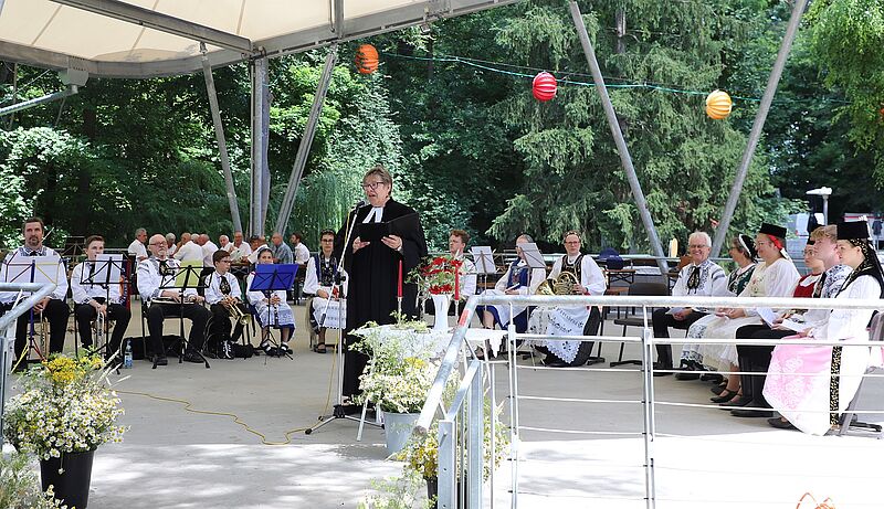 Gottesdienst mit Pfarrerin Dollinger und ...