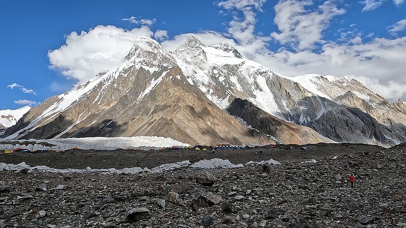 Broad Peak vom K2 Basislager gesehen, Bild aus ...