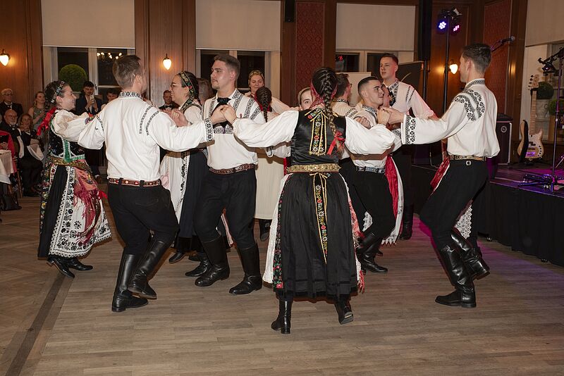 Siebenbrgische Jugendtanzgruppe Heilbronn mit ...