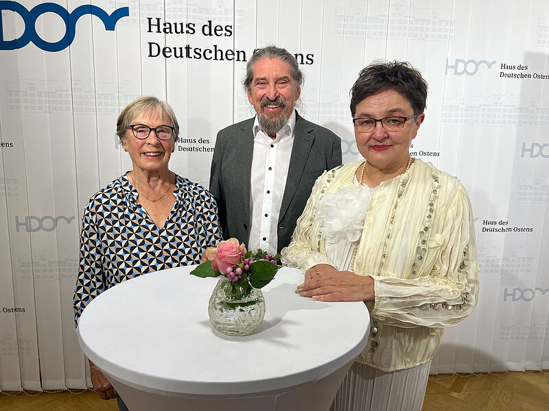 Elke Raschdorf-Bergel, Josef Balazs und Dr. Lilia ...