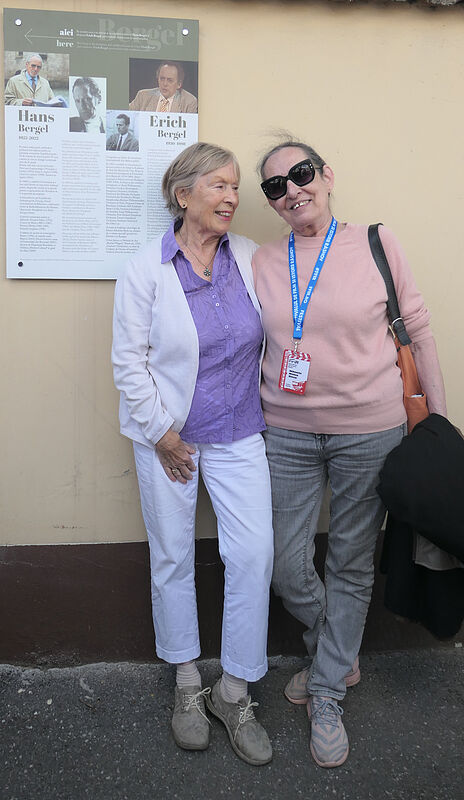 Elke Raschdorf-Bergel (links) und Mihaela Malea ...