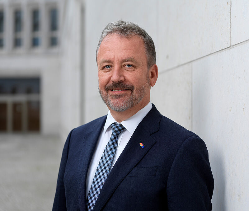 Dr. Bernd Fabritius. Foto: Henning Schacht ...